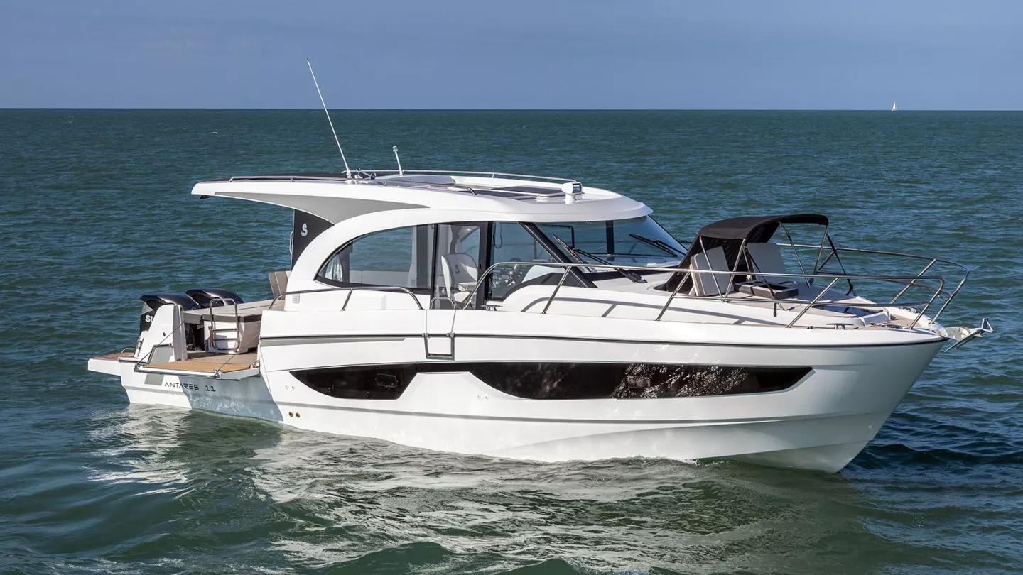 BENETEAU ANTARES 11 COUPE 2024