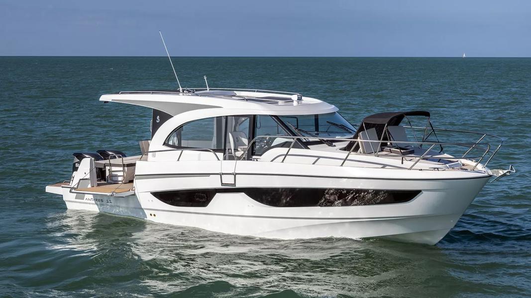 BENETEAU ANTARES 11 COUPE 2024