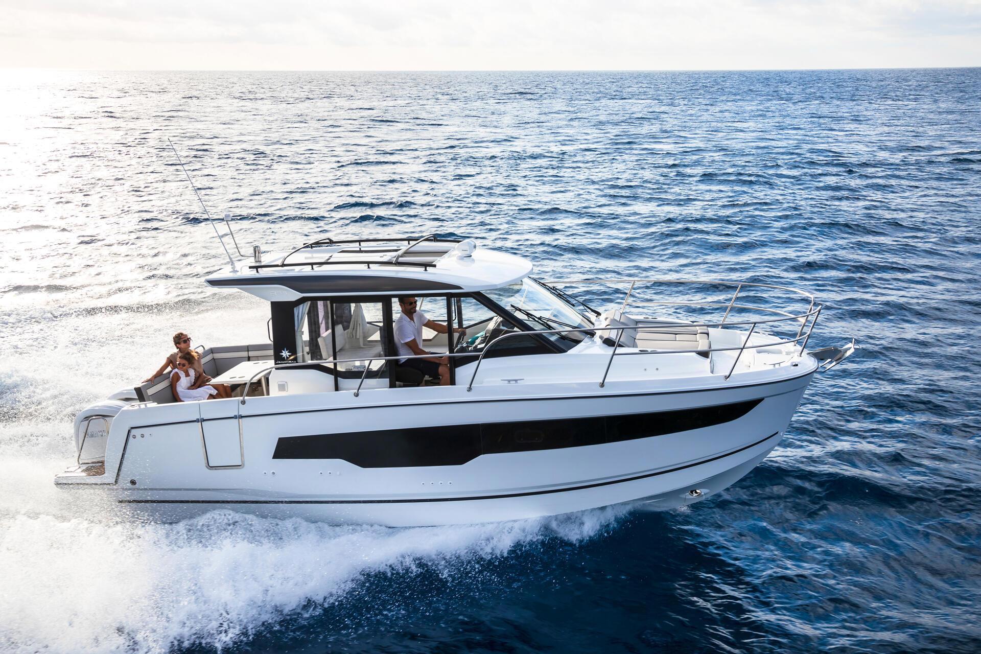 JEANNEAU MERRY FISHER 895 S2-PRONTA CONSEGNA 2025