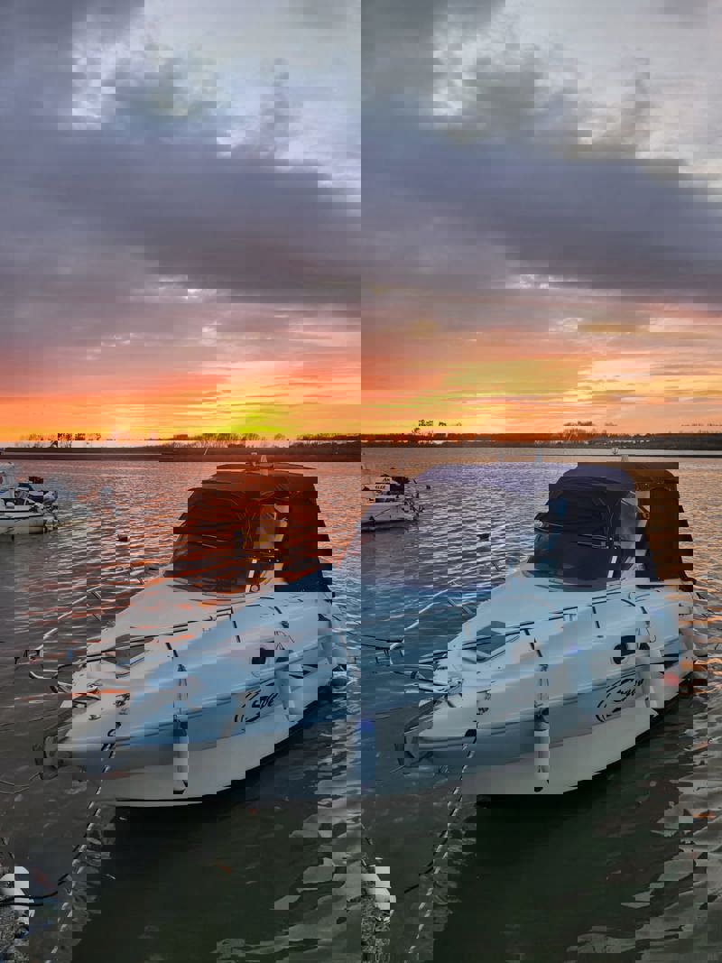 SAVER 620 CABIN 2012