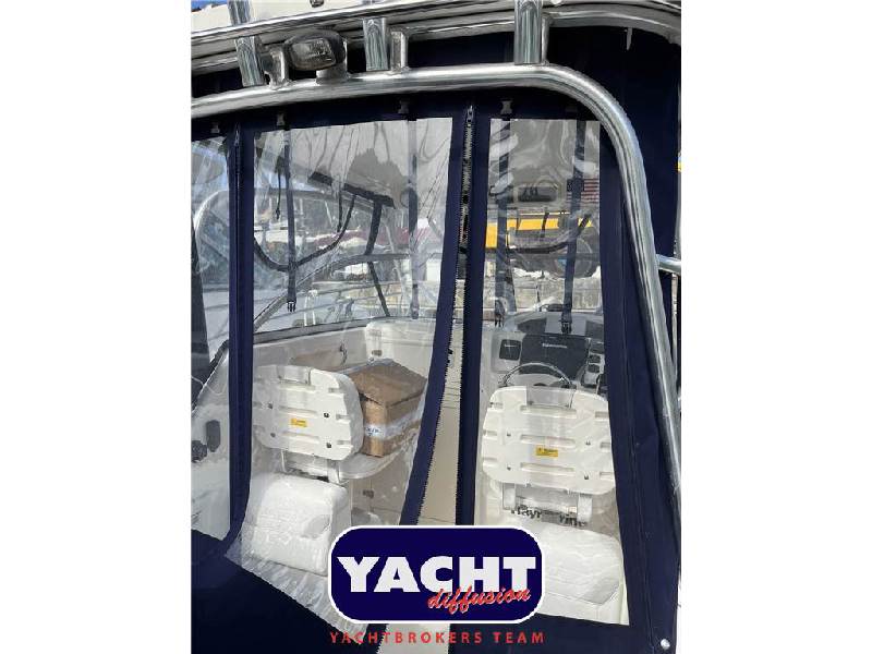 Boston Whaler 255 Conquest Foto 5