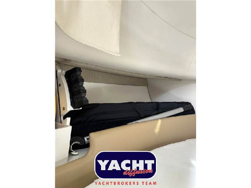 Boston Whaler 255 Conquest Foto 15