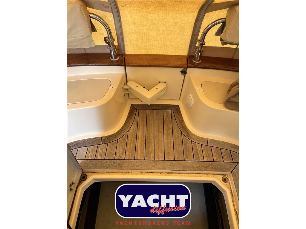 Cantieri Tirrenia Viveur 28 Cabin Usata -1 - Foto 9