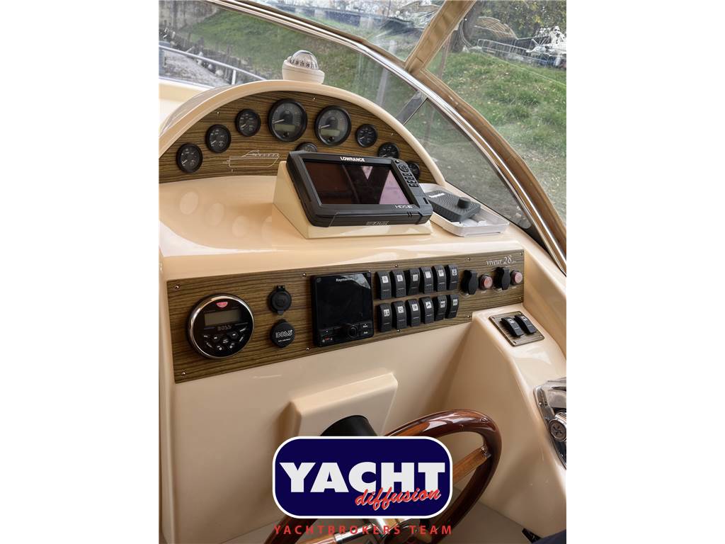 Cantieri Tirrenia Viveur 28 Cabin Usata -1 - Foto 12