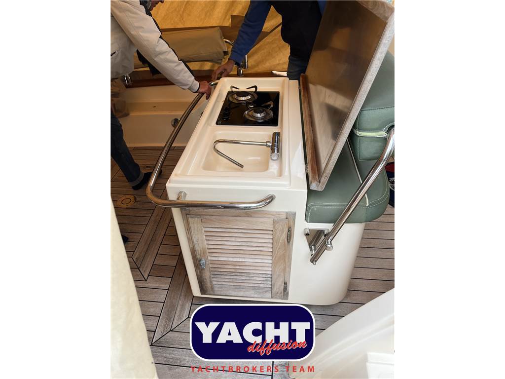 Cantieri Tirrenia Viveur 28 Cabin Usata -1 - Foto 8