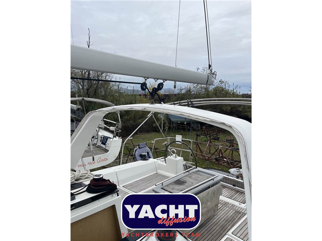 Beneteau Oceanis 41.1 Used 2016 - Photo 5