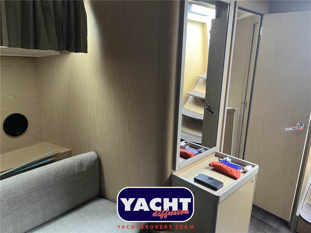 Beneteau Oceanis 41.1 Used 2016 - Photo 18