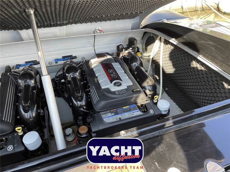 Pirelli PZERO 1100 Cabin Foto 18