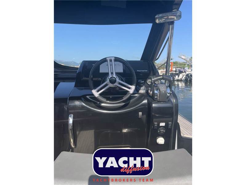 Pirelli PZERO 1100 Cabin Foto 15