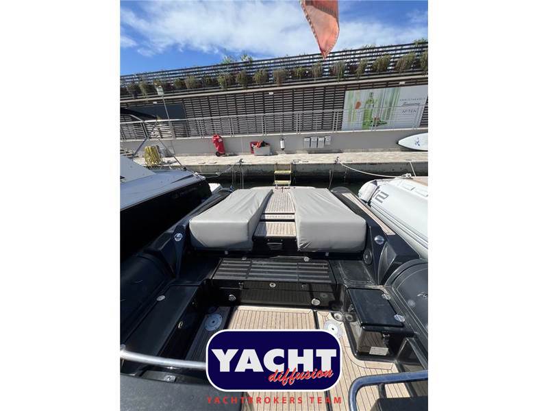 Pirelli PZERO 1100 Cabin Foto 16