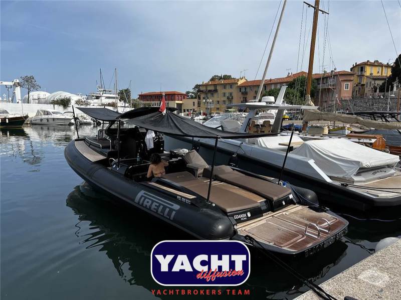 Pirelli PZERO 1100 Cabin Foto 14