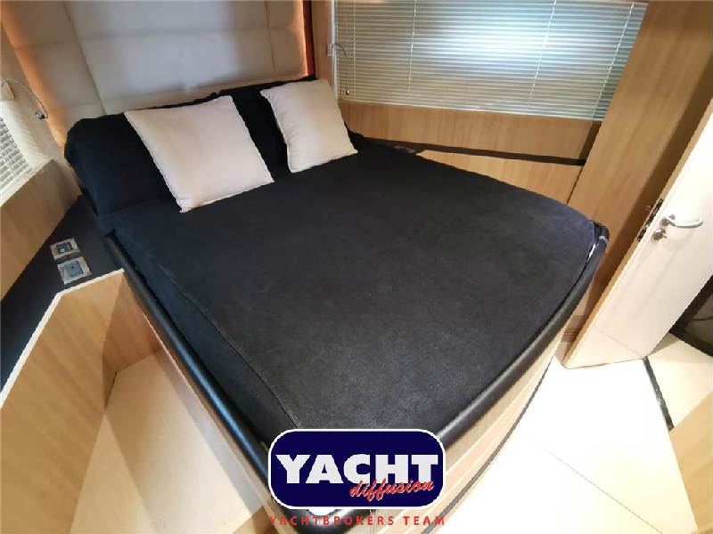 Uniesse Marine UNIESSE 75 HT Foto 16