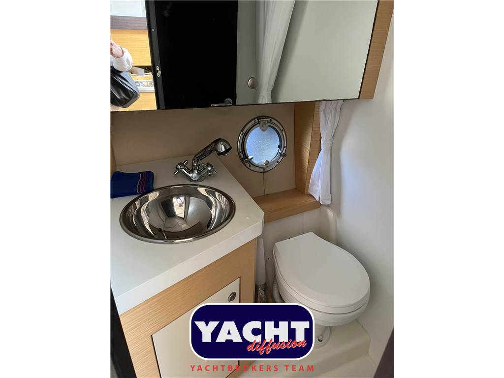 Cranchi Zaffiro 29 Usata 2009 - Foto 17