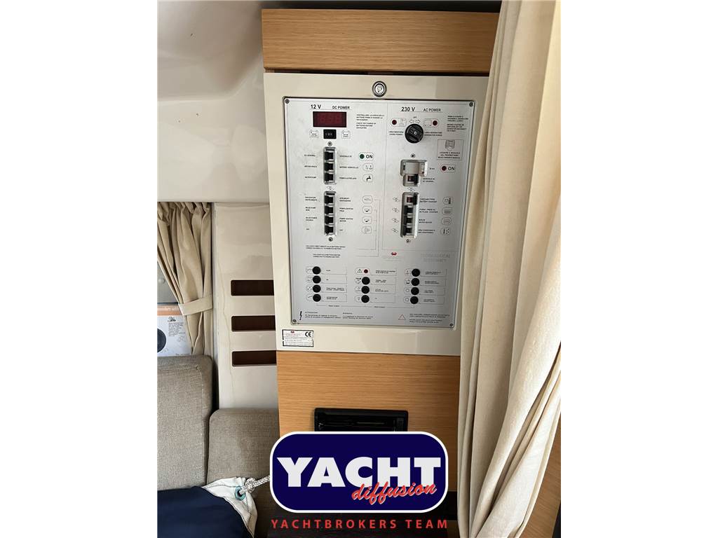 Cranchi Zaffiro 29 Usata 2009 - Foto 10