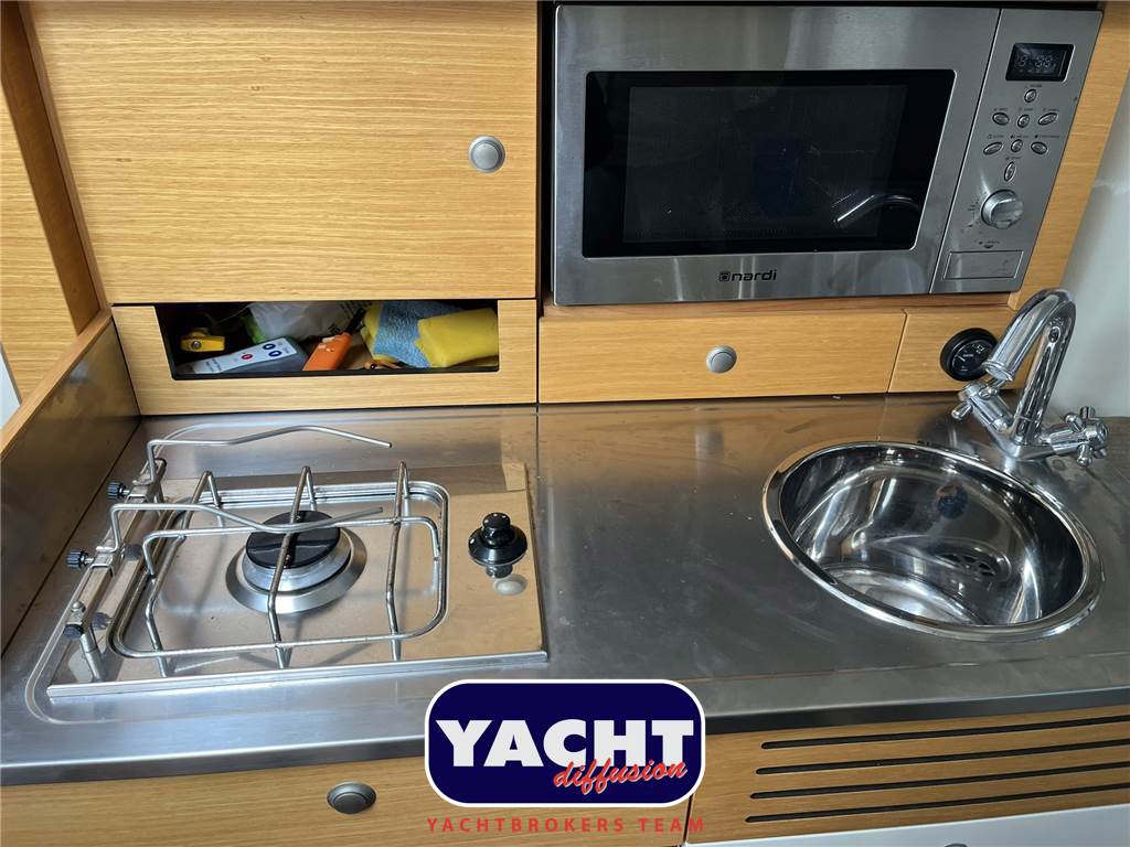 Cranchi Zaffiro 29 Usata 2009 - Foto 14