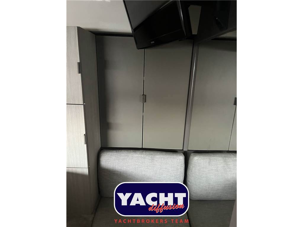 Cranchi M44 HT Usata 2022 - Foto 10