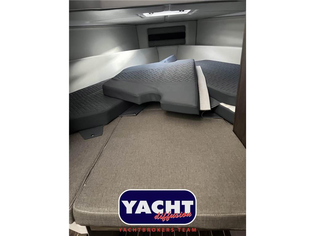 Ranieri International Cayman 38 Excutive Usata 2025 - Foto 13