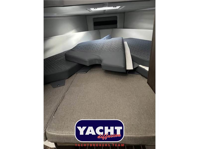 Ranieri International Cayman 38 Excutive Foto 13