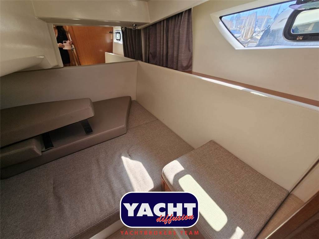 Jeanneau Leader 10 Usata 2011 - Foto 9