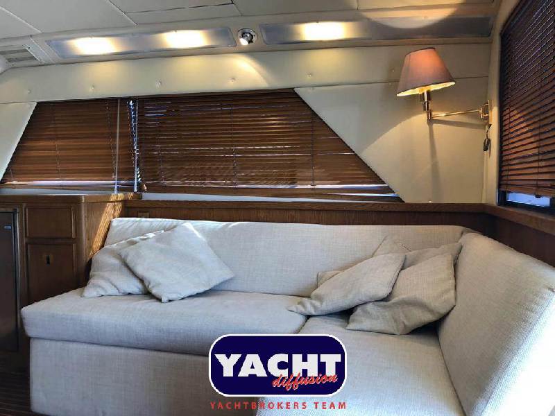 Bertram Yacht 37' Convertible Foto 4