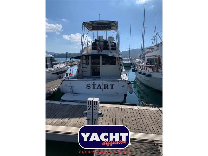 Bertram Yacht 37' Convertible Foto 19