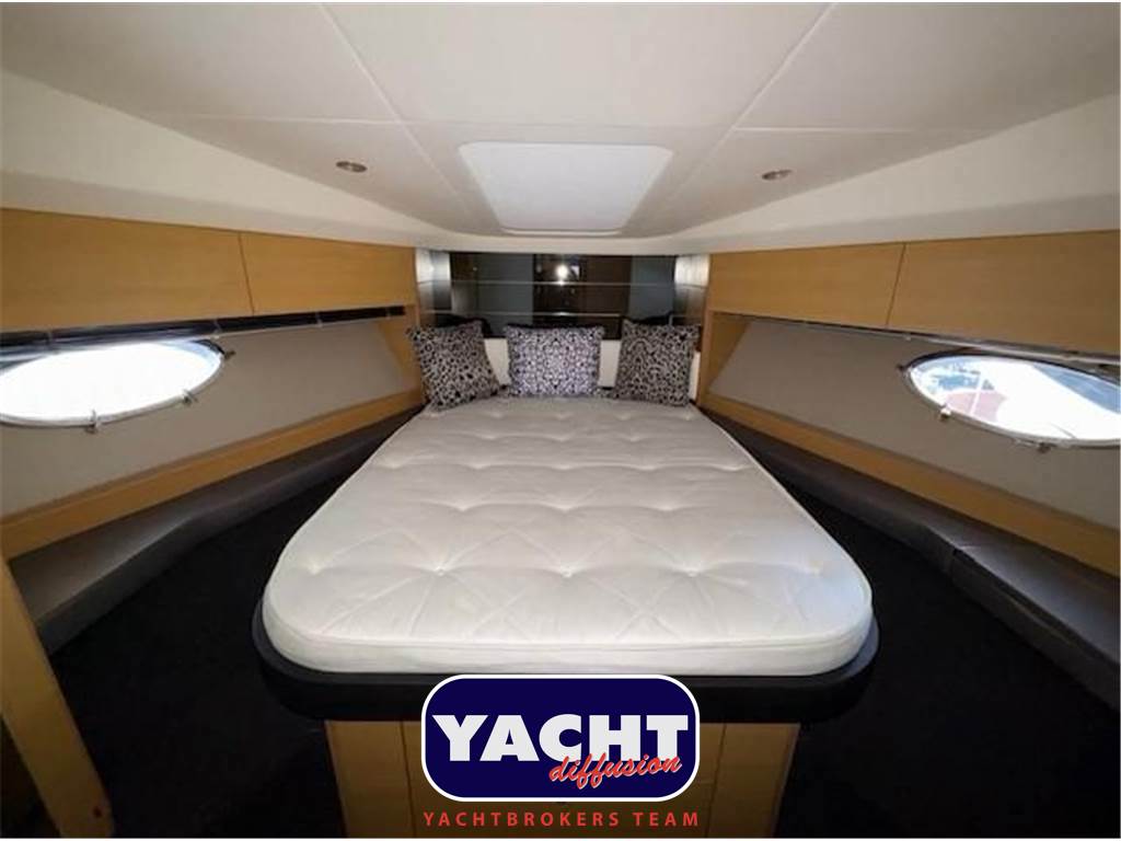 Princess V39 Usata 2015 - Foto 12