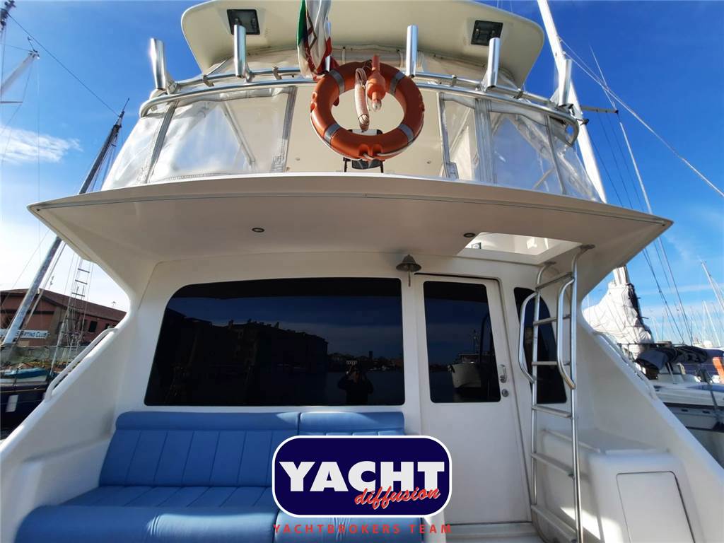 Viking Yachts 57' Convertible Usata 2009 - Foto 5