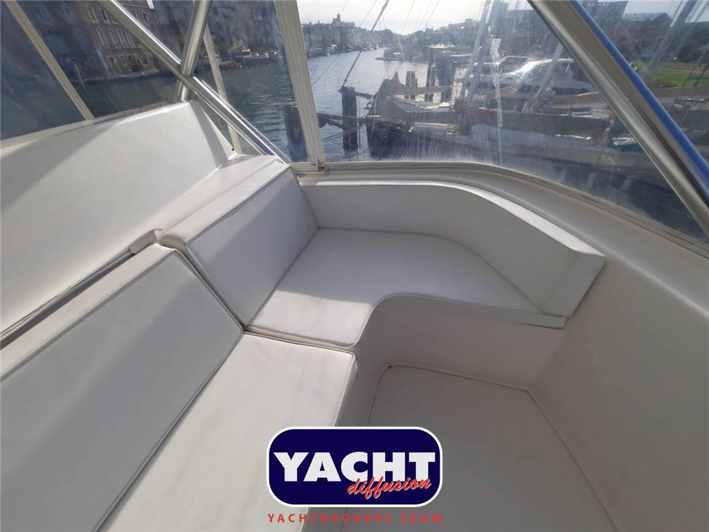 Viking Yachts 57' Convertible Usata 2009 - Foto 8