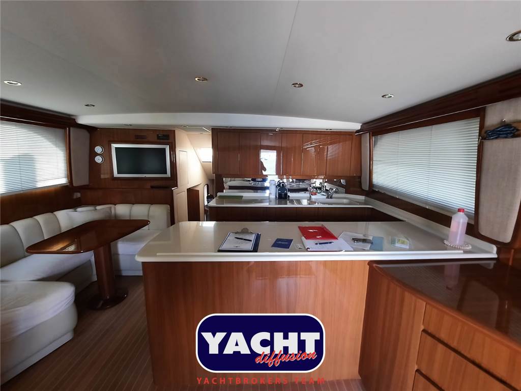Viking Yachts 57' Convertible Usata 2009 - Foto 11