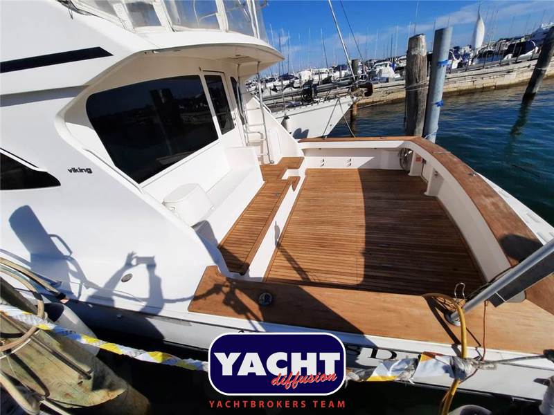 Viking Yachts 57' Convertible Foto 3