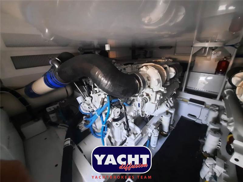 Viking Yachts 57' Convertible Foto 20