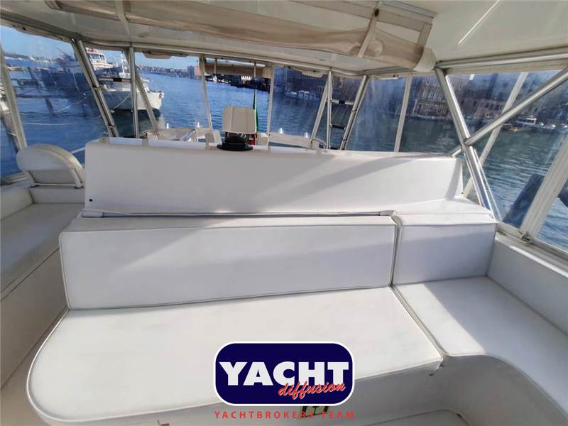 Viking Yachts 57' Convertible Foto 6