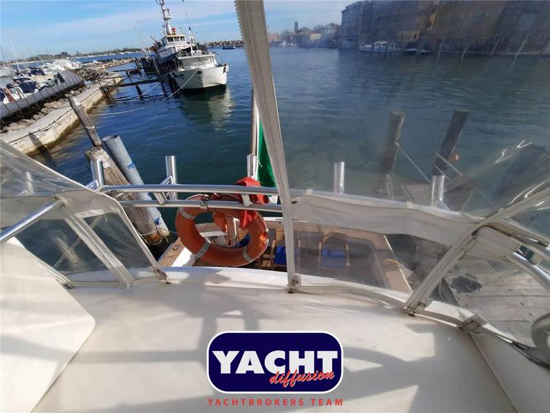 Viking Yachts 57' Convertible Foto 9