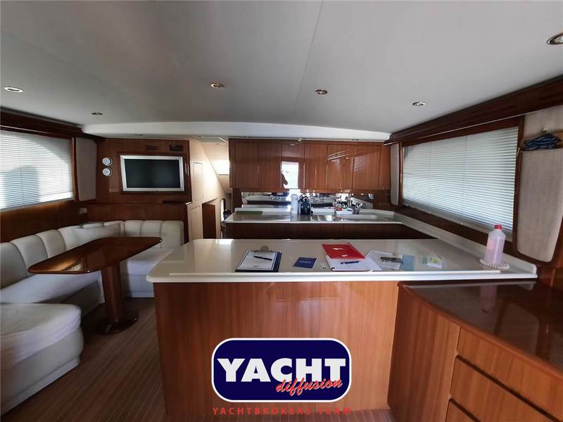 Viking Yachts 57' Convertible Foto 11