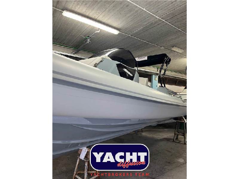 Ranieri International Cayman 28 Executive Foto 16