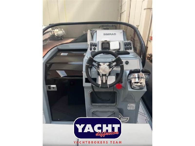 Ranieri Cantiere Cayman 27 Sport Touring Foto 3