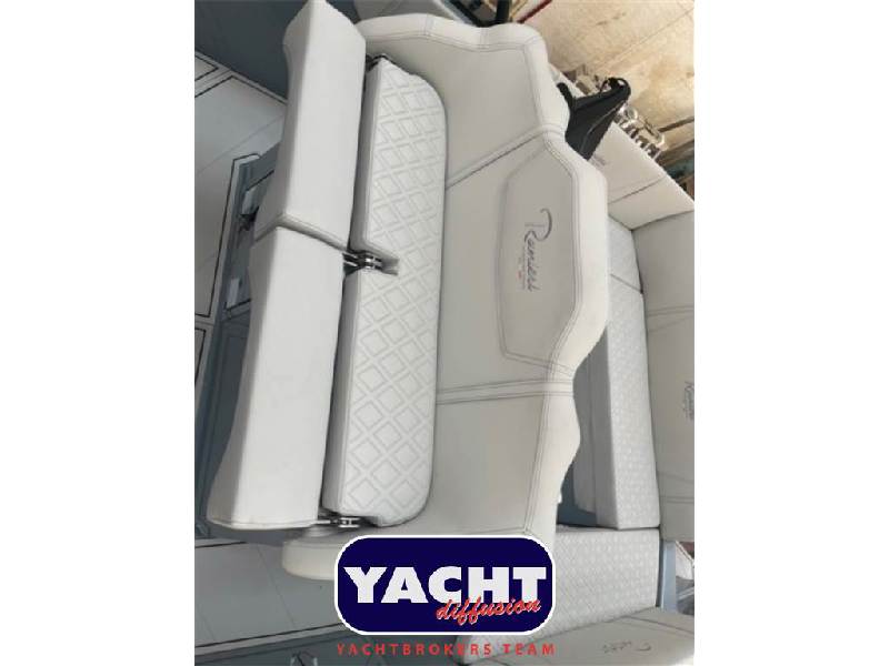 Ranieri Cantiere Cayman 27 Sport Touring Foto 11
