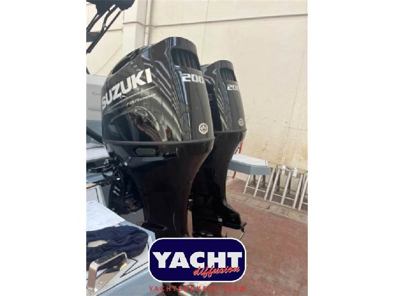 Ranieri Cantiere Cayman 27 Sport Touring Foto 2