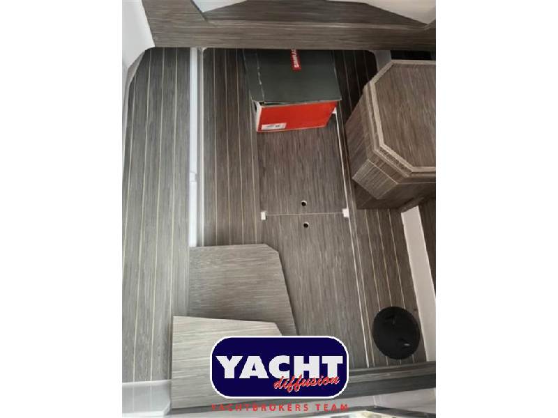 Ranieri Cantiere Cayman 27 Sport Touring Foto 6