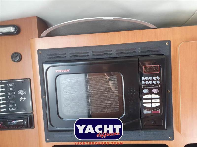 Crownline 270 CR Foto 12