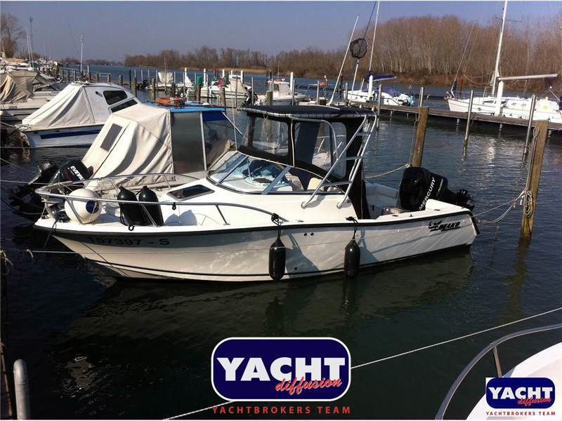 Mako Marine MAKO 215 WA