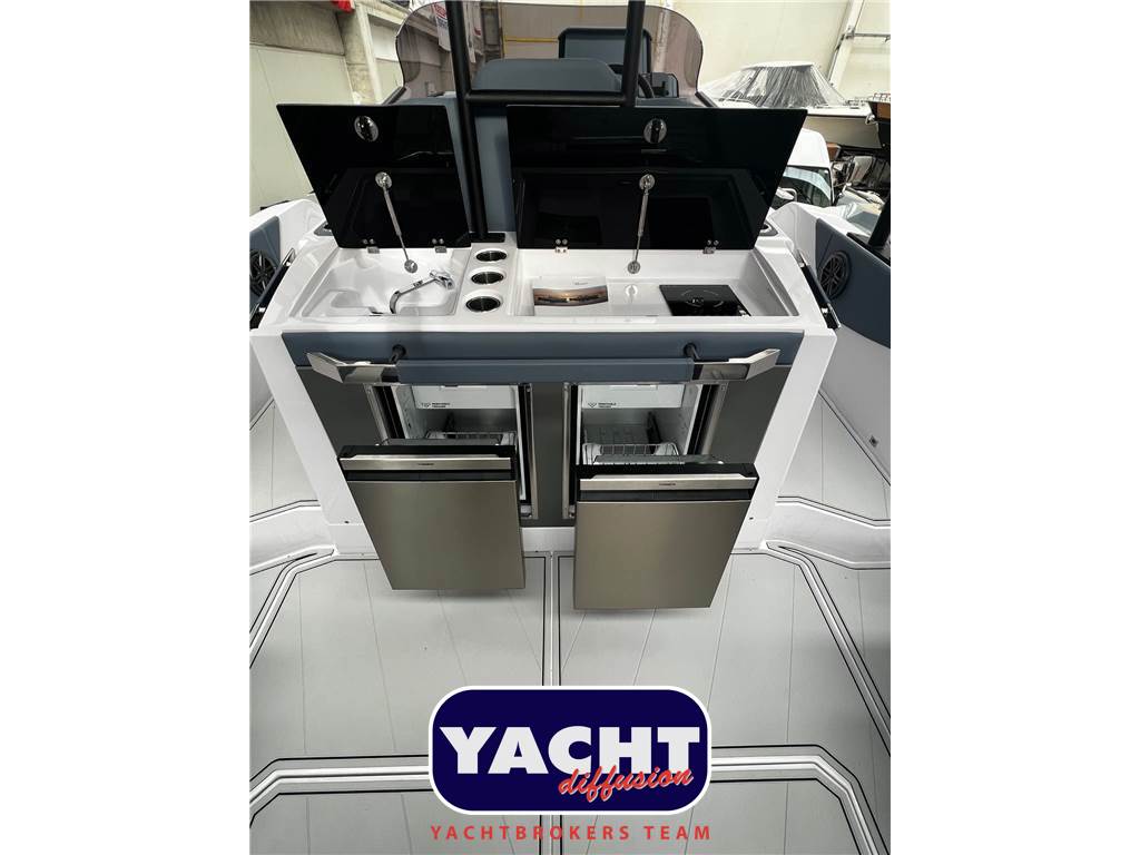 Ranieri International Next 330 LX Usata 2026 - Foto 4