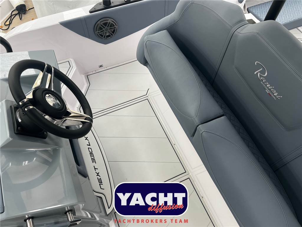 Ranieri International Next 330 LX Usata 2026 - Foto 8