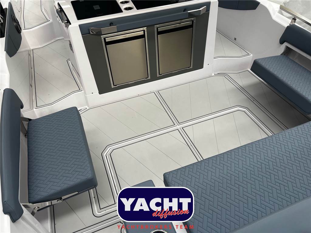 Ranieri International Next 330 LX Usata 2026 - Foto 3