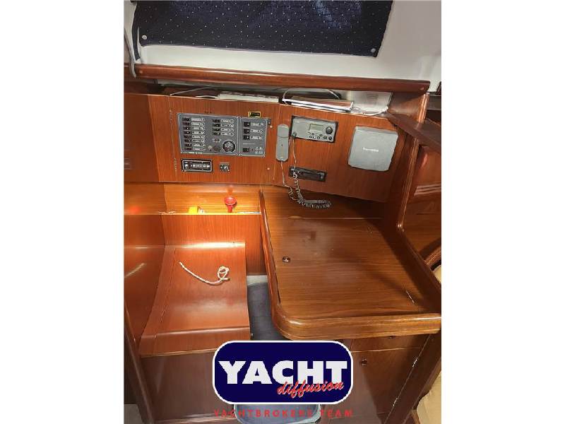 Beneteau Oceanis 393 Clipper Foto 3