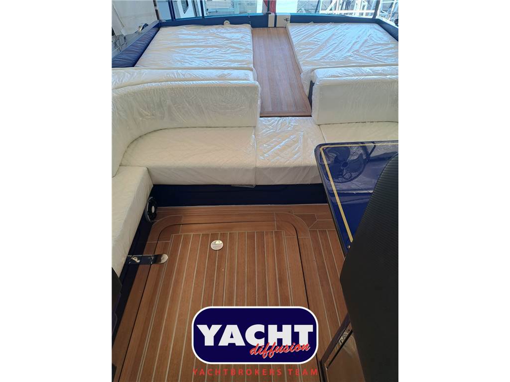 Magnum Marine MAGNUM 40 Usata 1990 - Foto 7