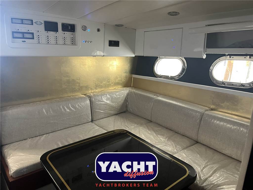 Magnum Marine MAGNUM 40 Usata 1990 - Foto 12