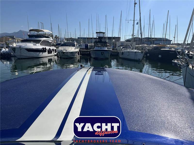 Magnum Marine MAGNUM 40 Foto 19