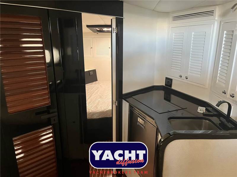 Magnum Marine MAGNUM 40 Foto 18