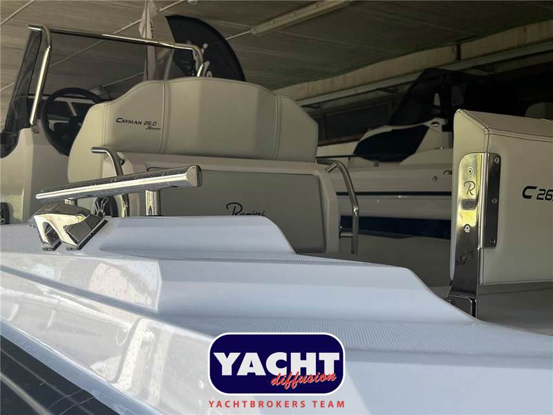 Ranieri International Cayman 26 Sport Touring Foto 7